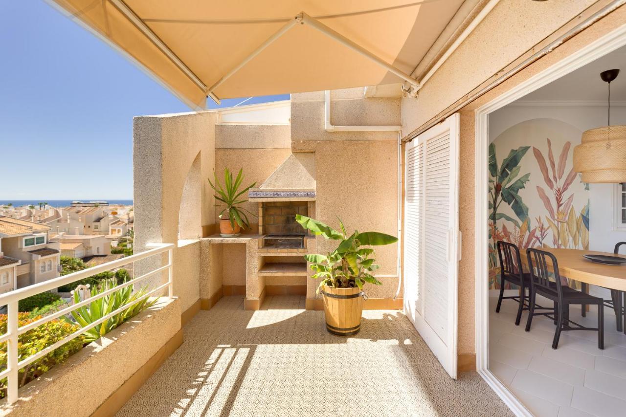 Flamenco Penthouse Sea View & Swimming Pool *