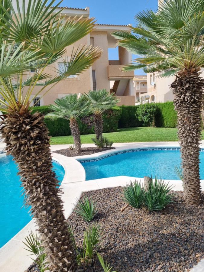 Flamenco Penthouse Sea View & Swimming Pool Apartament